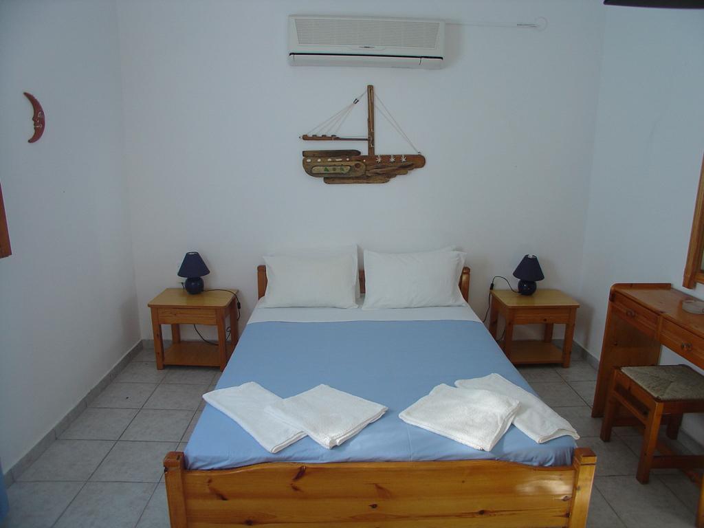 Agnanti Aparthotel Adamantas (Milos)